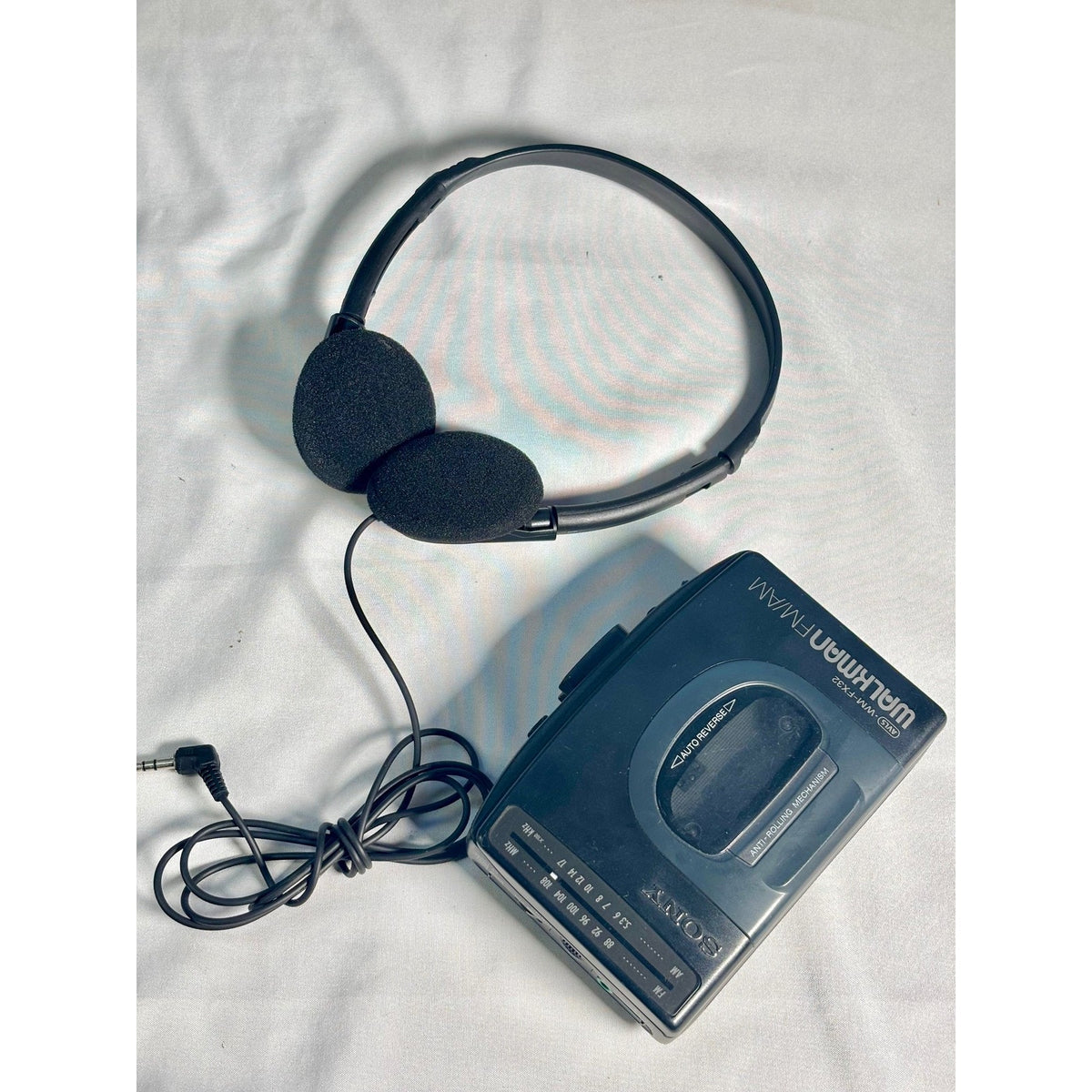 Sony WM-FX32 Walkman Portable Cassette Player AM/FM Radio Black