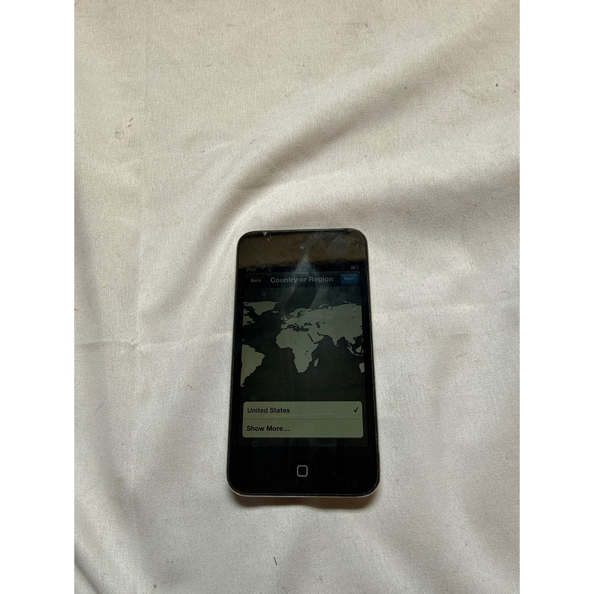 Apple iPod touch A1367 8 GB 4th Generation Silver