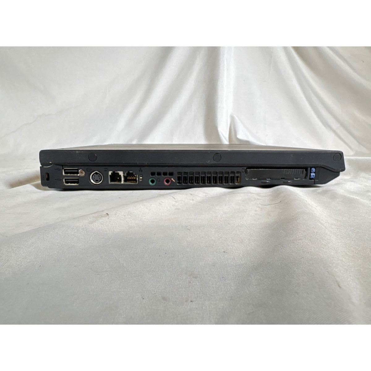 IBM ThinkPad T43 1871-22U Pentium M 1.60GHz 768MB No HDD 14"