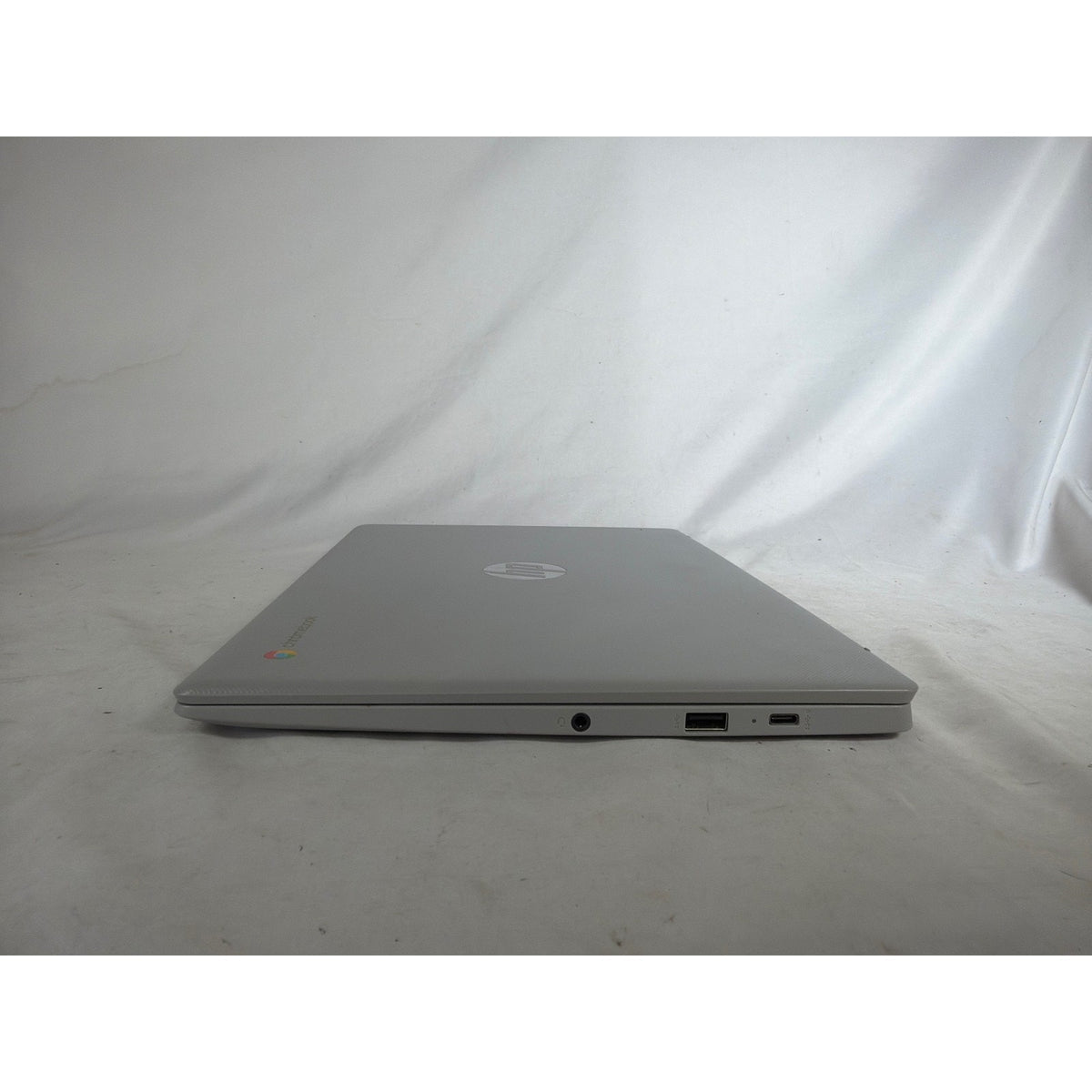 HP Chromebook 14a-ne0013dx Celeron N4120 4GB 64GB 14" - 1 battery cycle