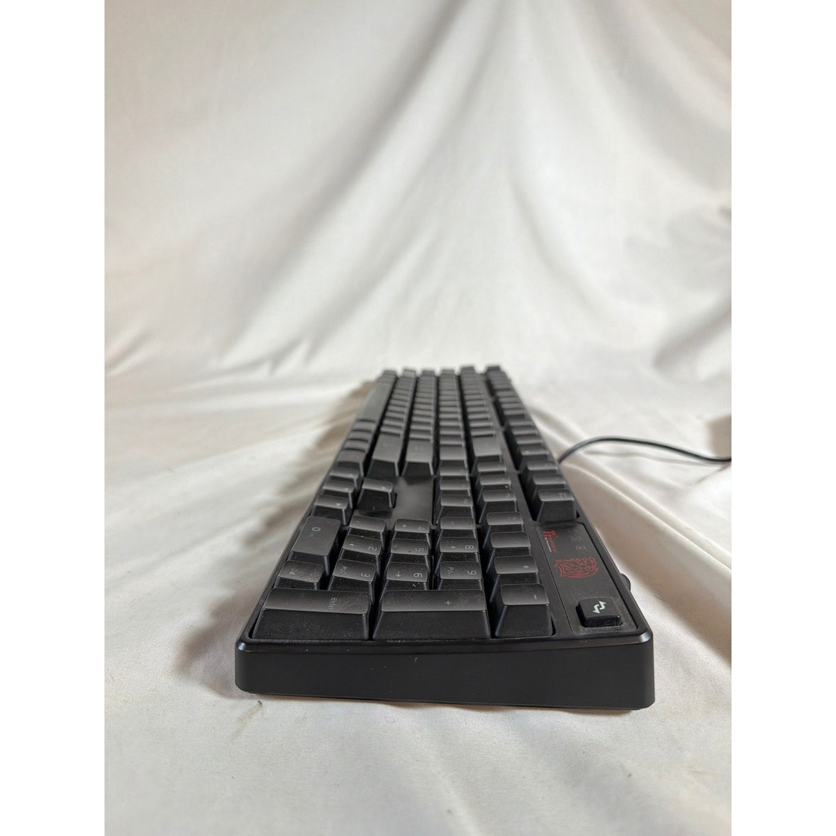 Thermaltake Tt eSPORTS Poseidon Z Illuminated KB-PIZ Mechanical Gaming Keyboard