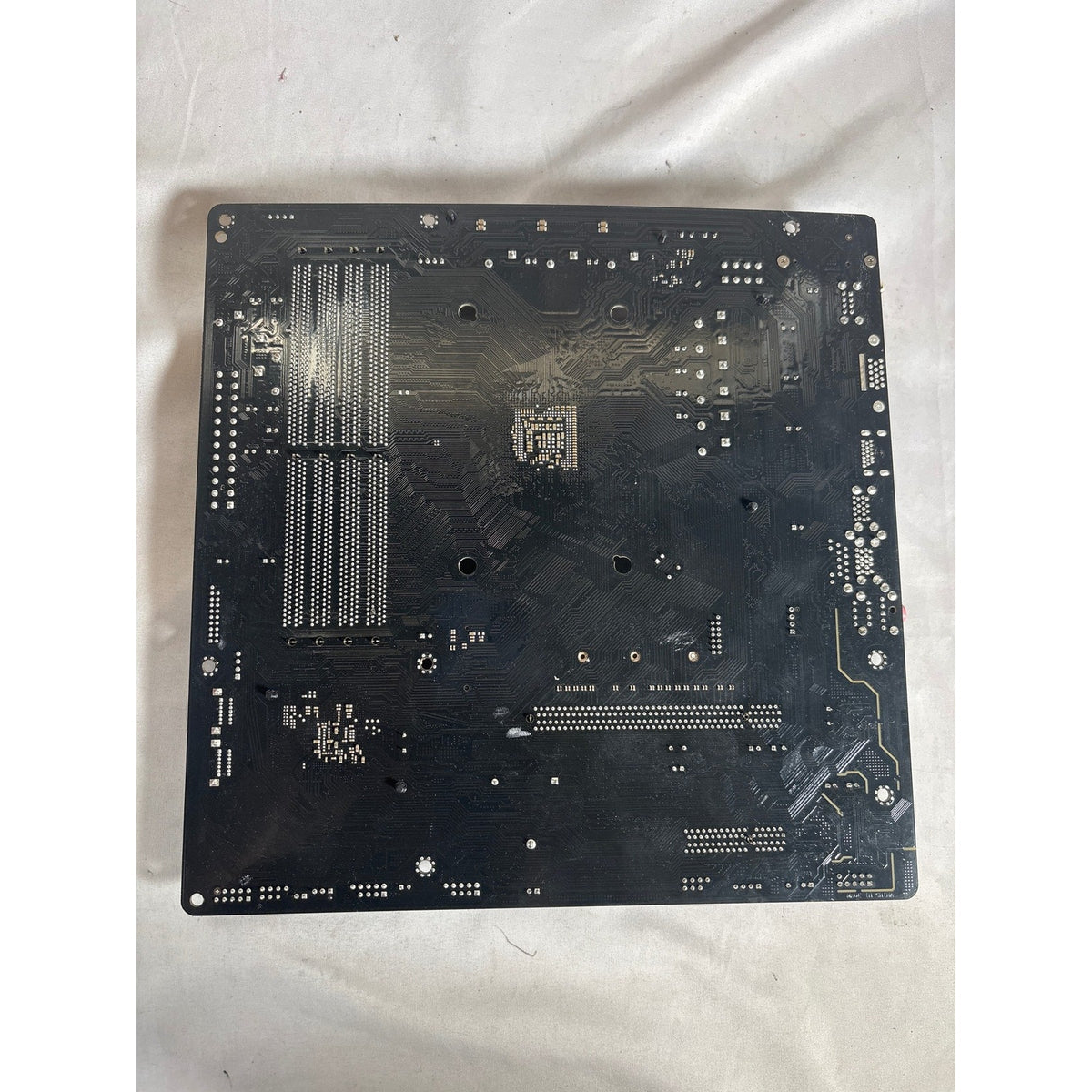 ASRock B450M/ac AM4 Micro ATX Motherboard Untested AS IS FOR PARTS
