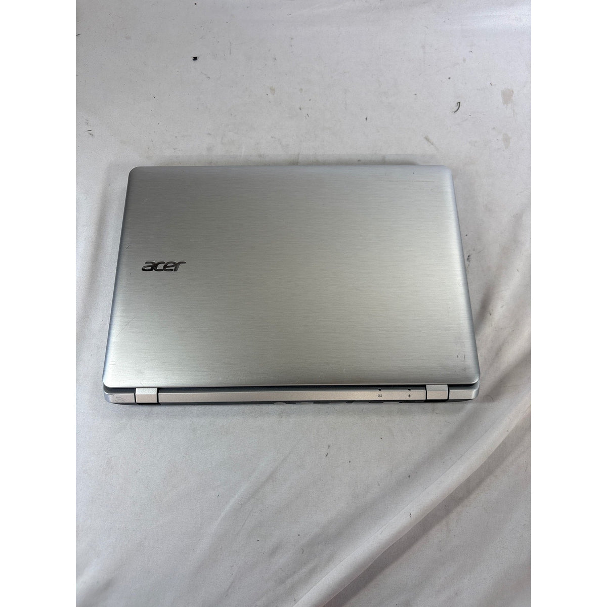 Acer Aspire E3-111 Celeron N2830 2.2GHz 2GB 320GB HDD 11.6" FOR PARTS/REPAIR