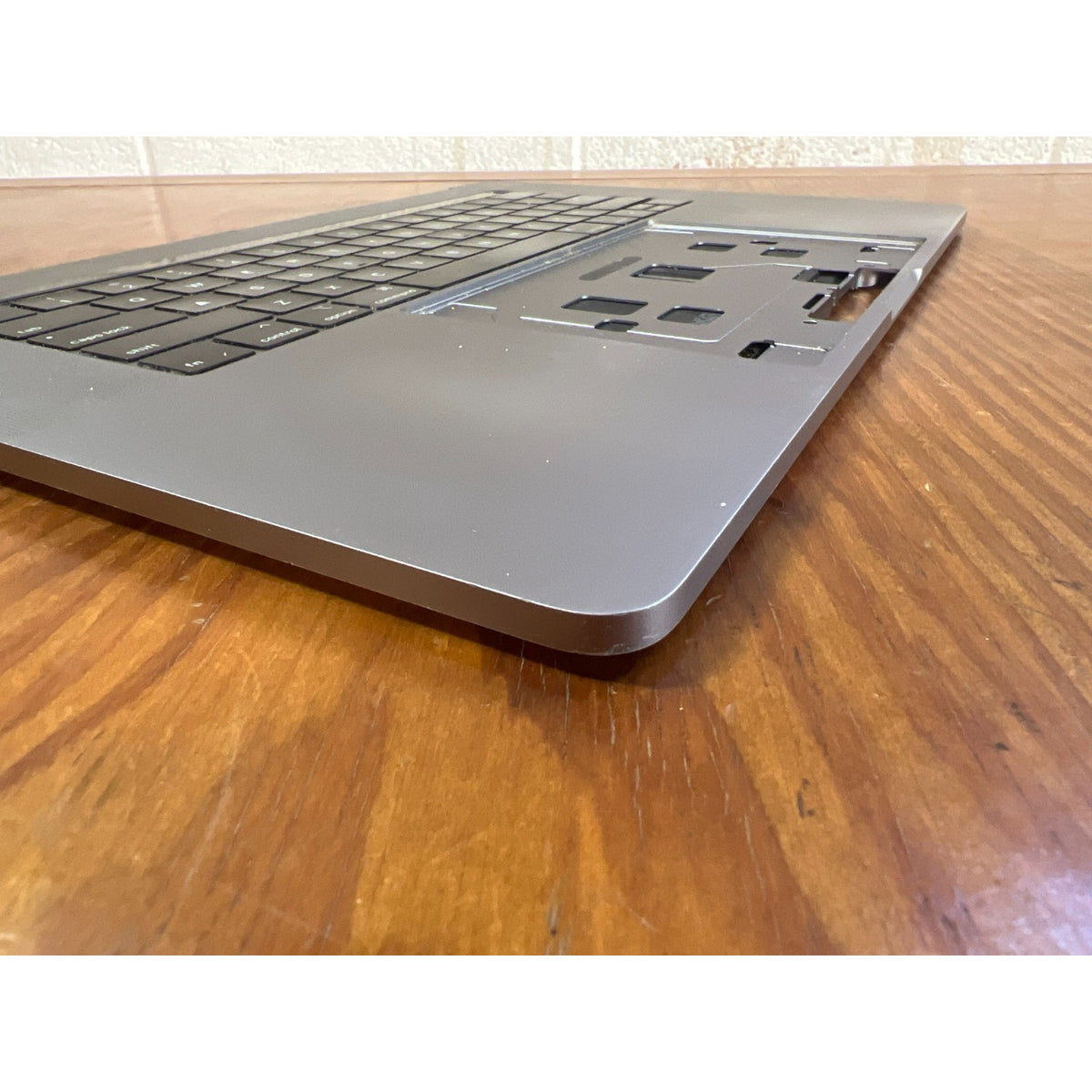 MacBook Pro 15 Top Case Keyboard Assembly w Touch Bar and Battery Silver