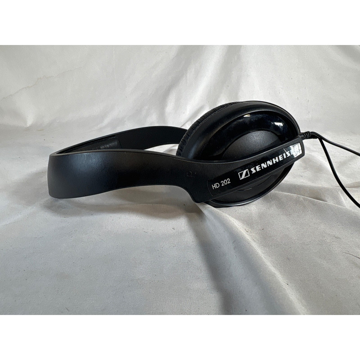 Sennheiser HD 202 Black Headphones