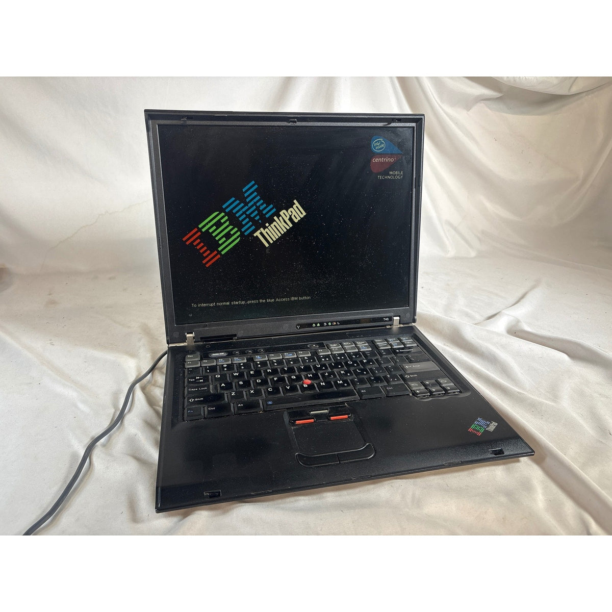 IBM ThinkPad T43 1871-22U Pentium M 1.60GHz 768MB No HDD 14"