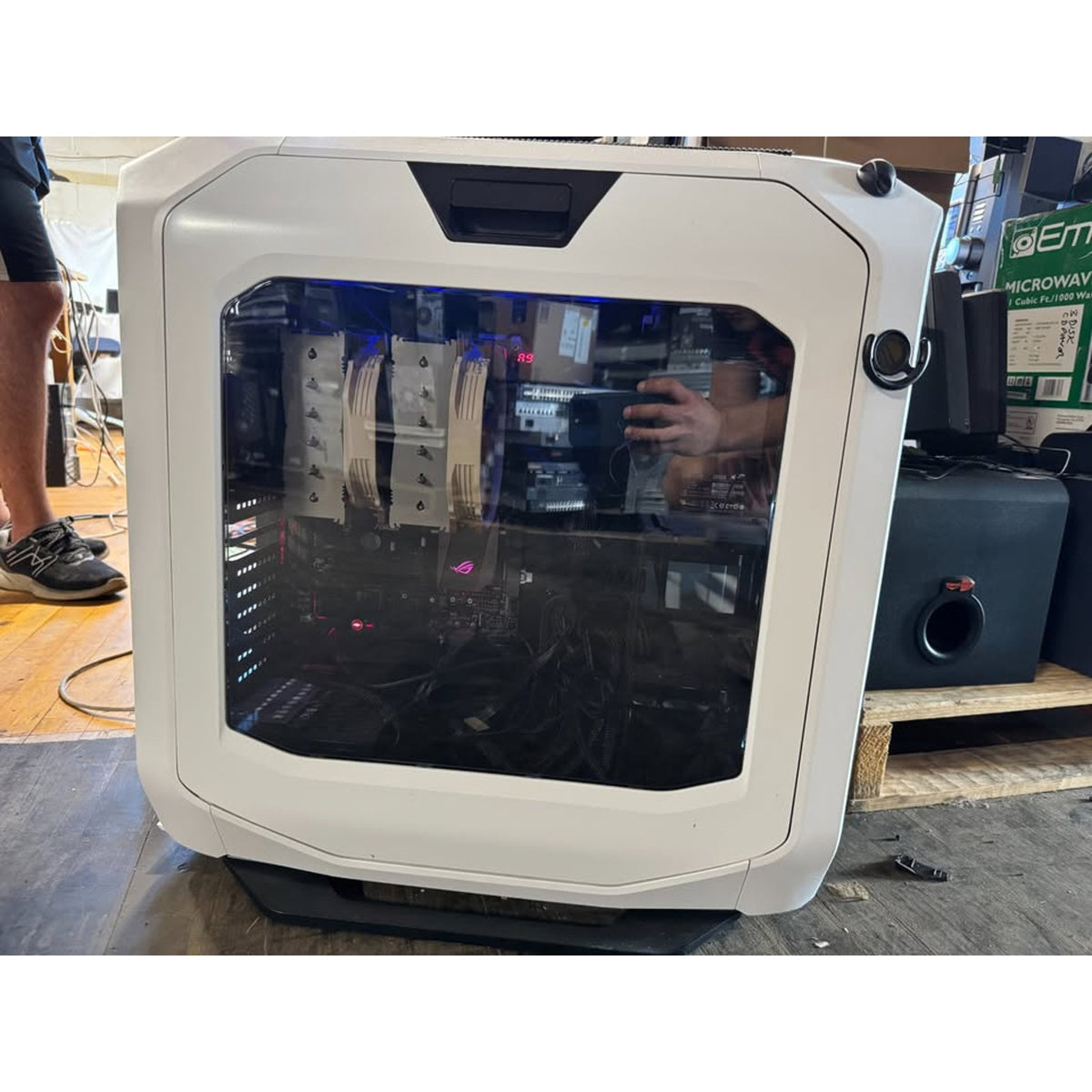 Gaming Desktop Computer: i7-6700k, ROG MAXIMUS VIII Hero, 16gb, 500GB, Corsair Graphite 780T Case