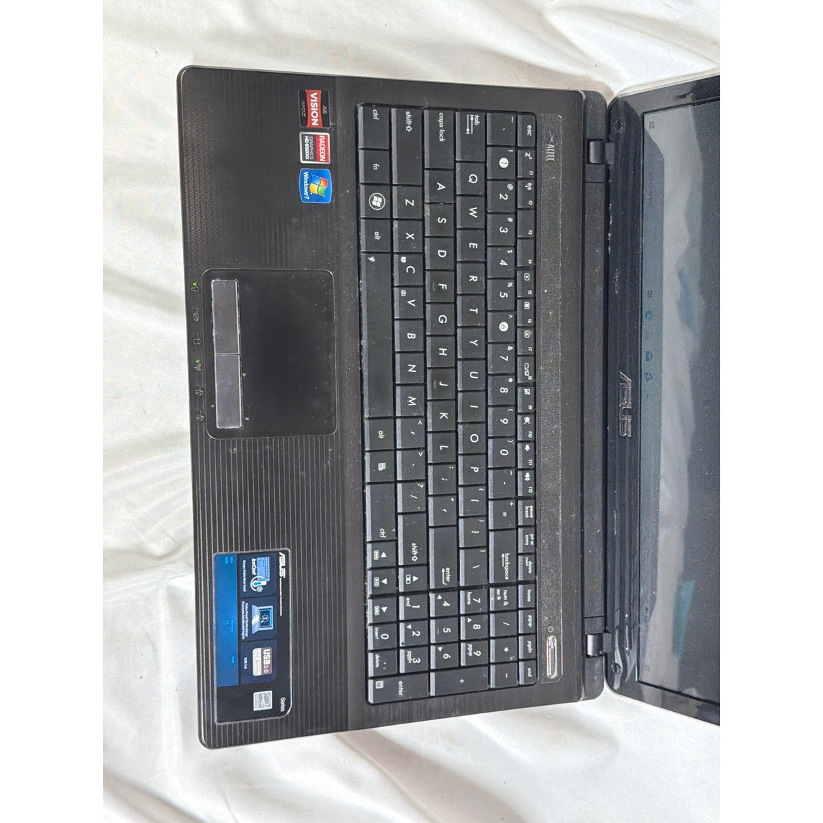 Asus A53Z AMD A6-3420M APU with Radeon HD Graphics 3GB 320GB HDD 15.6"
