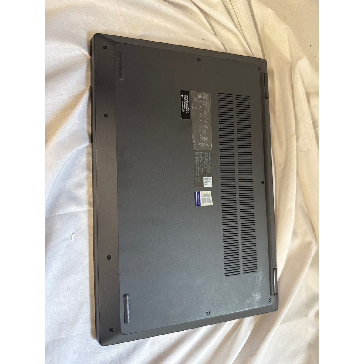 Lenovo IdeaPad Flex 5 14ARE05 Ryzen 5 4500U 16GB 256GB SSD 14" Screen Crack