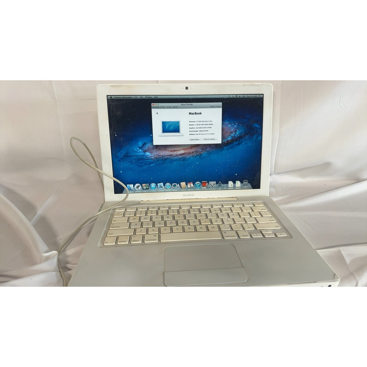 Apple MacBook White 2008 A1181 2.4 GHz Intel Core 2 Duo 2 GB 160 GB HDD 13.3"