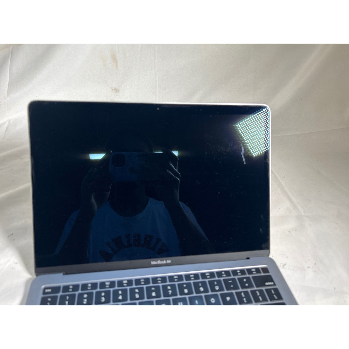 Apple MacBook Air 13" A1932 2018 Screen Assembly and Topcase No boot