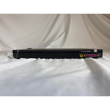 IBM ThinkPad T42 Intel Pentium M 1.60GHz 512 MB No Drive 14.1" FOR PARTS/REPAIR