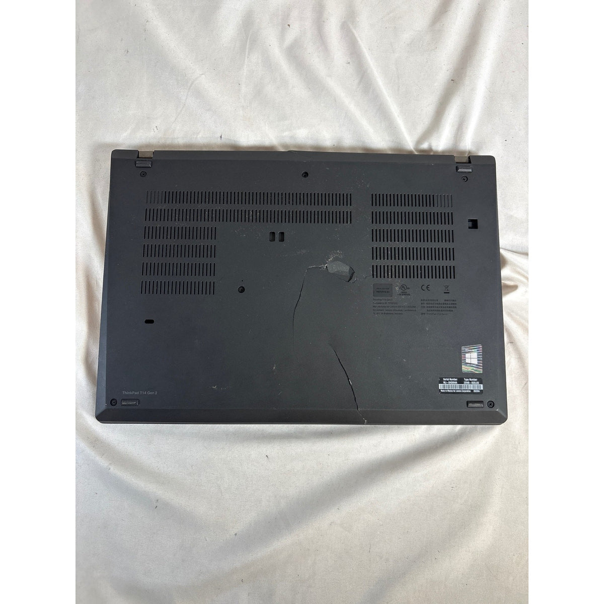Lenovo ThinkPad T14 Gen 2 i7 14" No SSD FOR PARTS/REPAIR