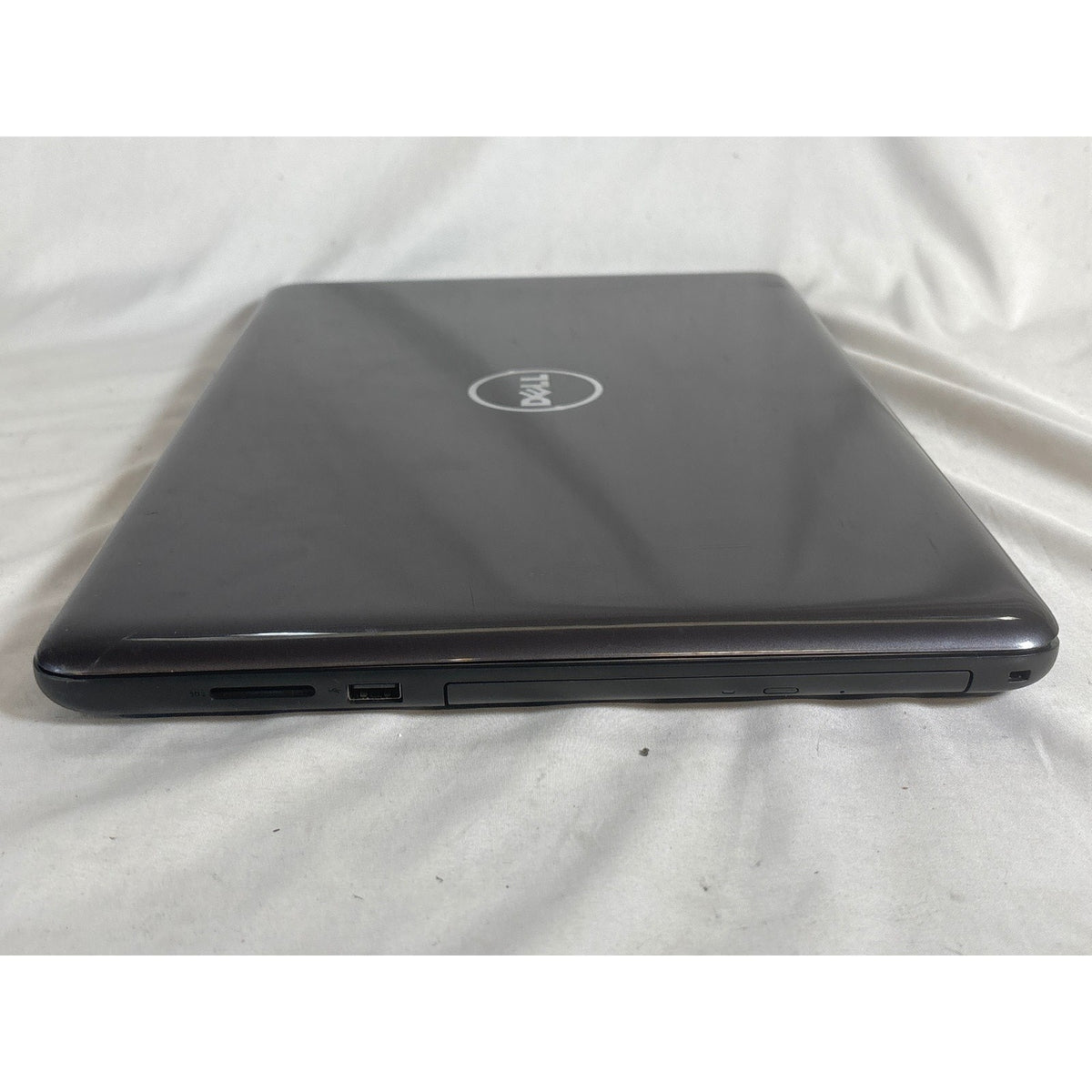 Dell Inspiron P66F i7 7th Gen No RAM/SSD 15.6" FOR PARTS/REPAIR