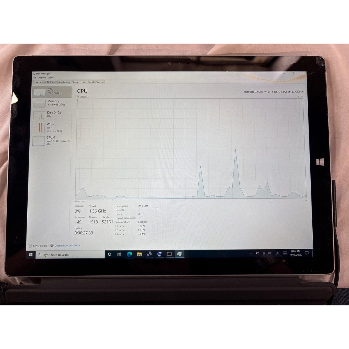 Microsoft Surface Pro 3 12in i5-4300U 4GB 128GB SSD Cracked Screen