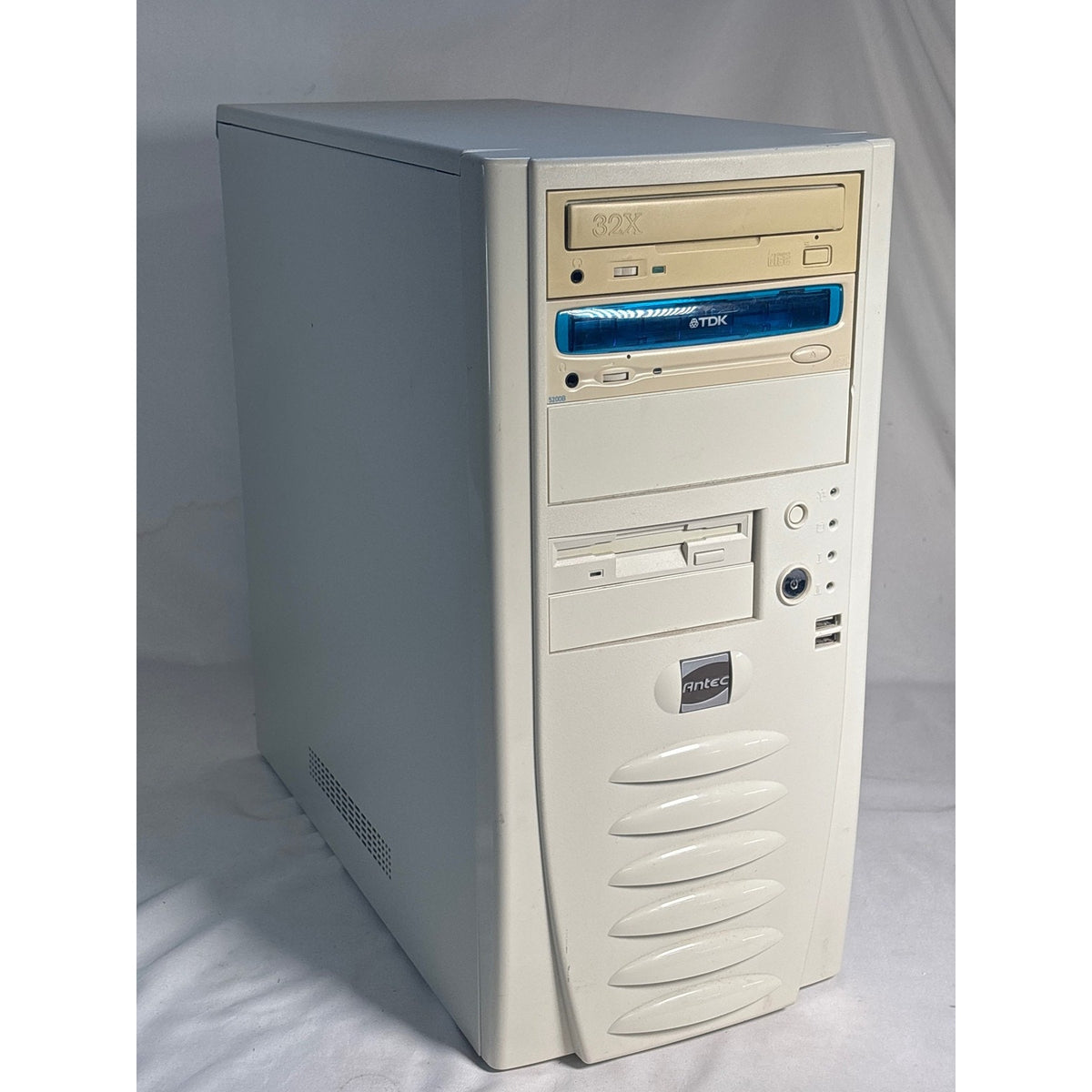 Antec Beige SX830 Performance Series ATX Win XP Celeron 2.00GHz 0.6gb 80GB HDD