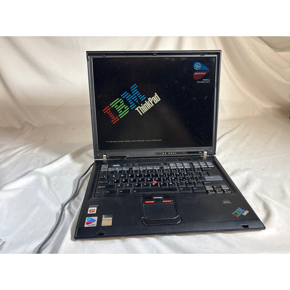IBM ThinkPad T43 Intel Pentium M 1.86GHz 1GB No Drive 14.1" FOR PARTS/REPAIR