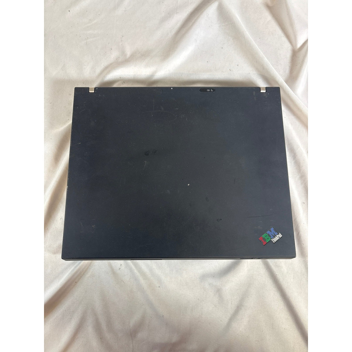 IBM ThinkPad T43 1871-22U Pentium M 1.60GHz 768MB No HDD 14"