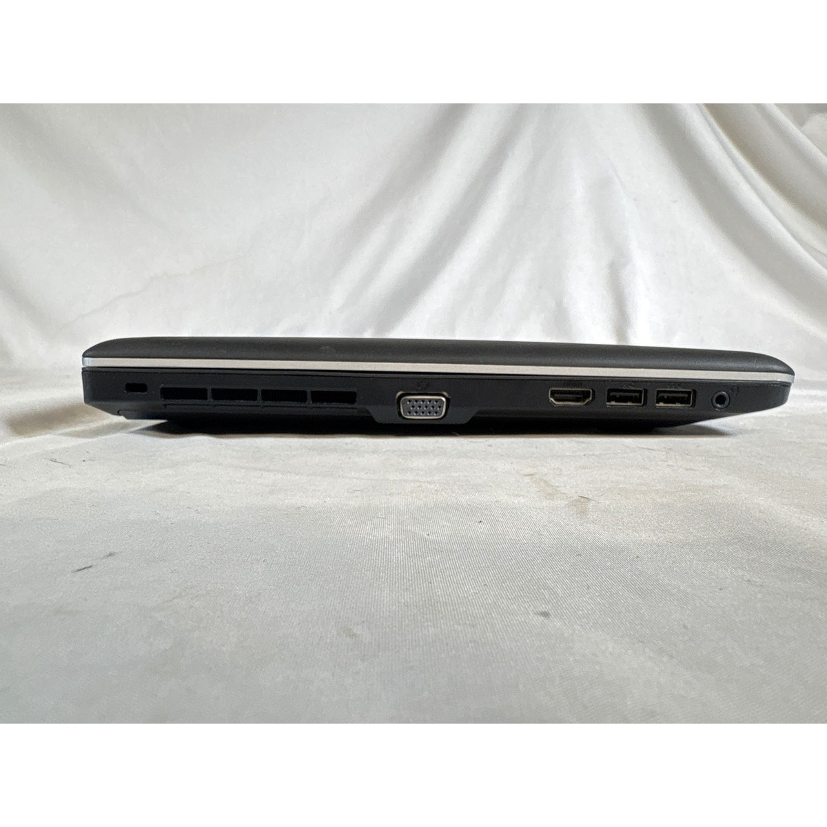 Lenovo ThinkPad Edge E540 i3-4000M 2.4GHz 4GB 500GB HDD 15.6"