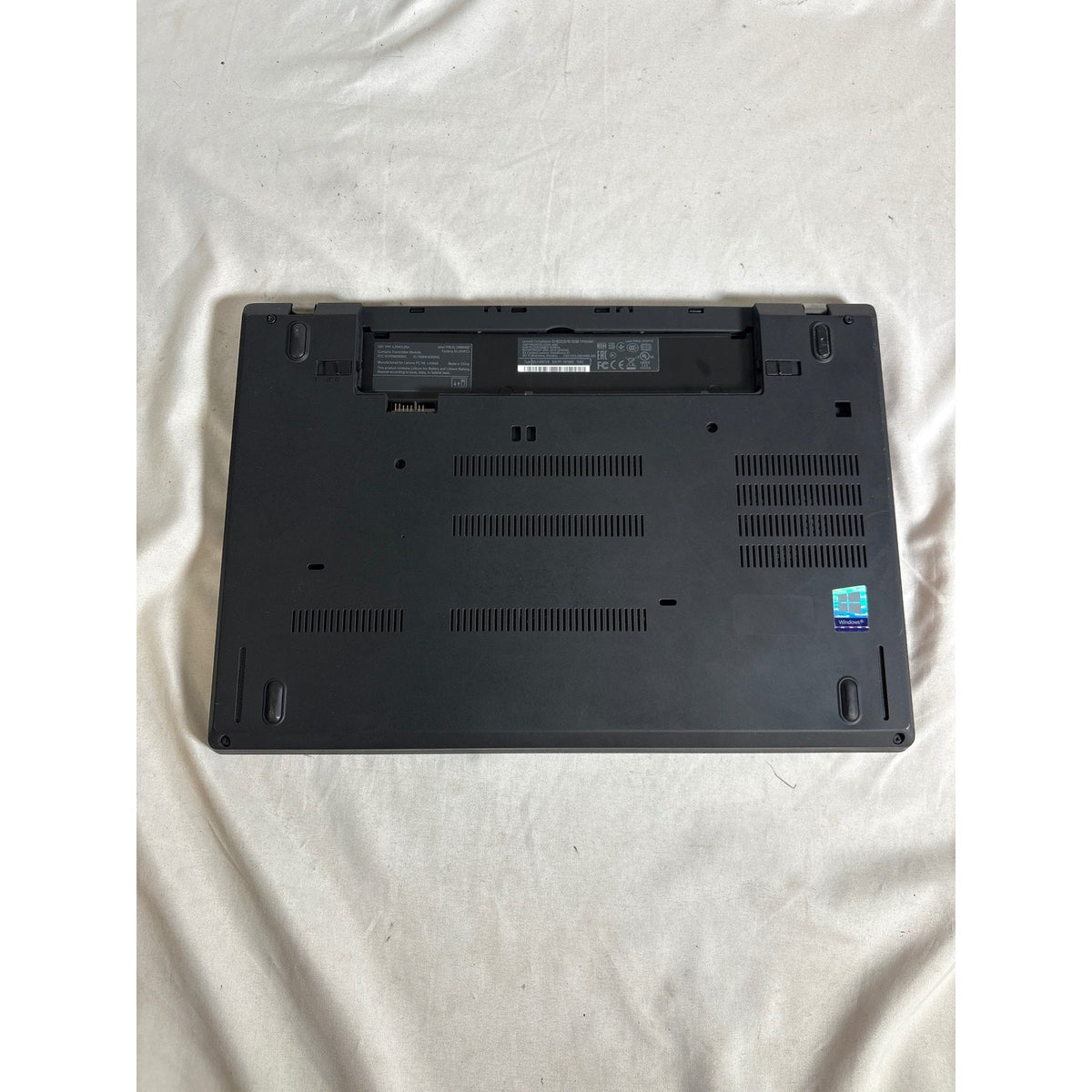 Lenovo ThinkPad T480 i5-8250U No Ram No Drive No Keyboard FOR PARTS/REPAIR
