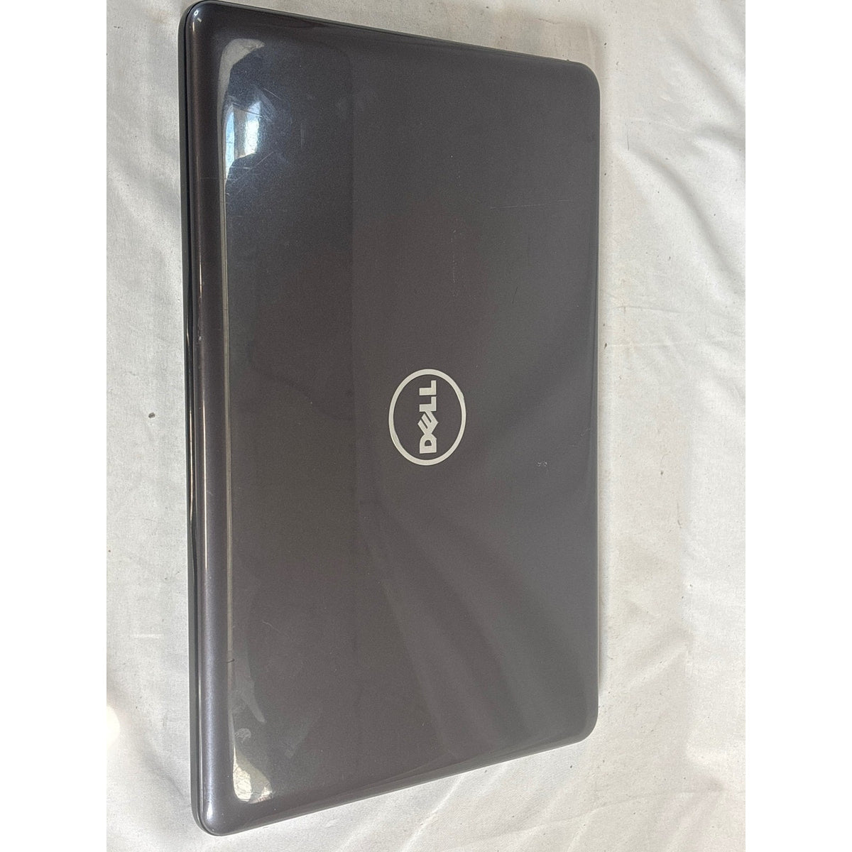 Dell Inspiron P66F i7 7th Gen No RAM/SSD 15.6" FOR PARTS/REPAIR