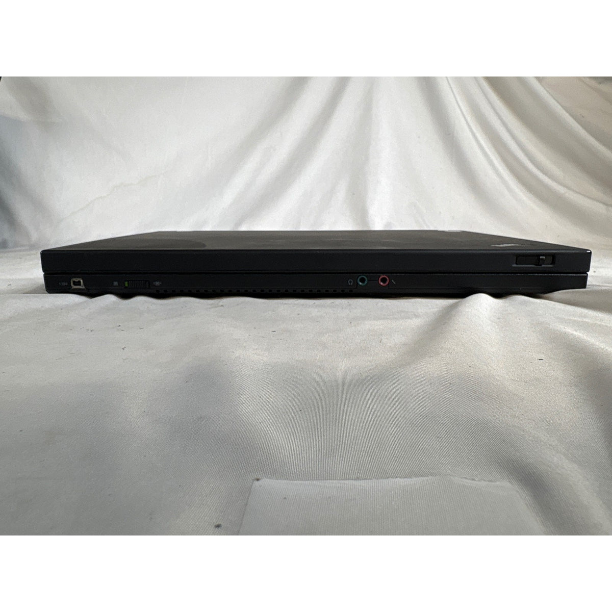 Lenovo 7658RUU Core 2 Duo T8100 2.1GHz 2GB 120GB HDD 14.1"