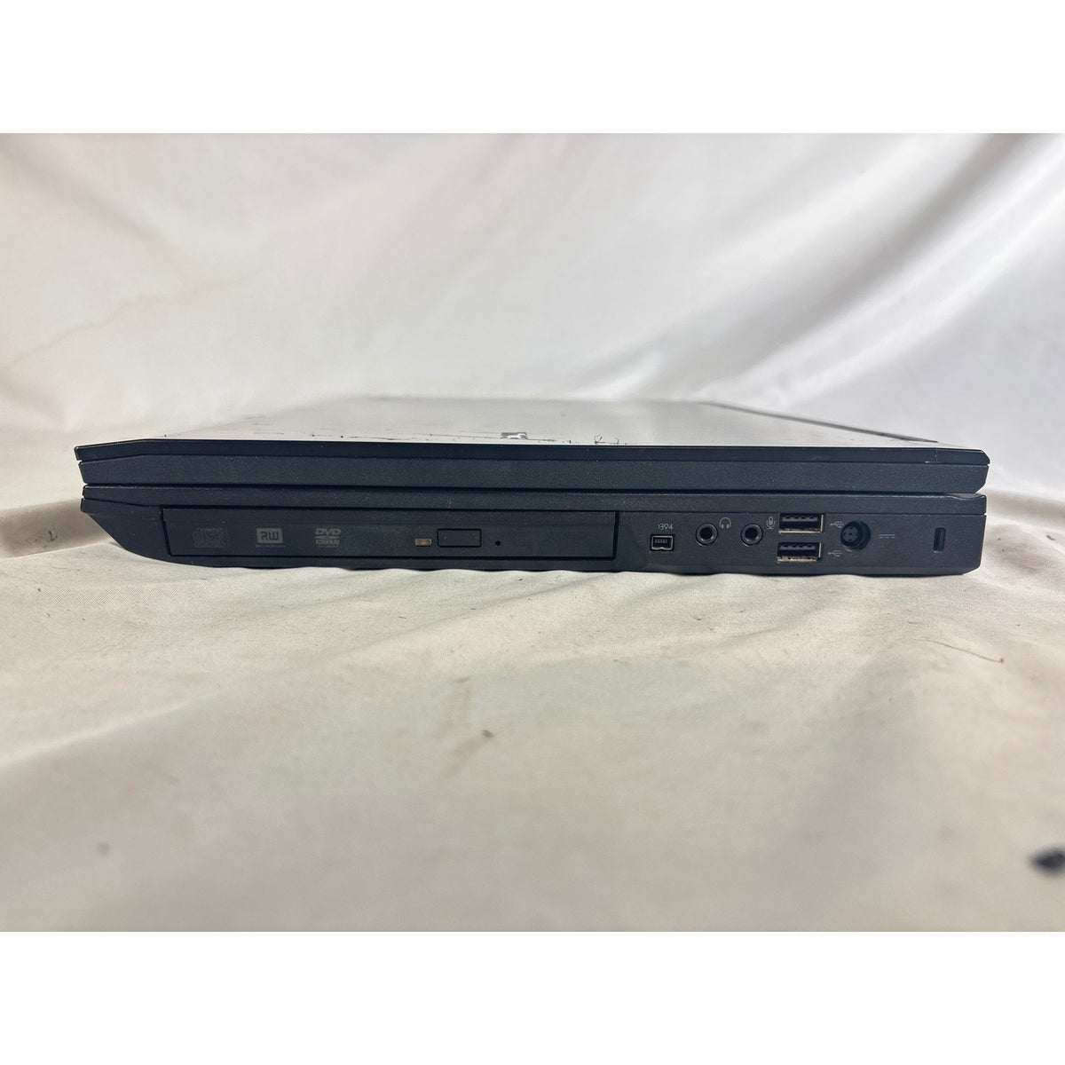 Dell Latitude E5500 Win XP Core 2 Duo T7250 2GHz 4GB 15" FOR PARTS/REPAIR