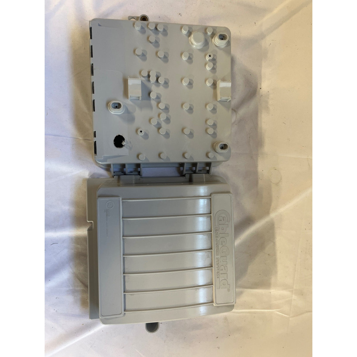 CableGuard CG1000-XL Enclosure System Gray