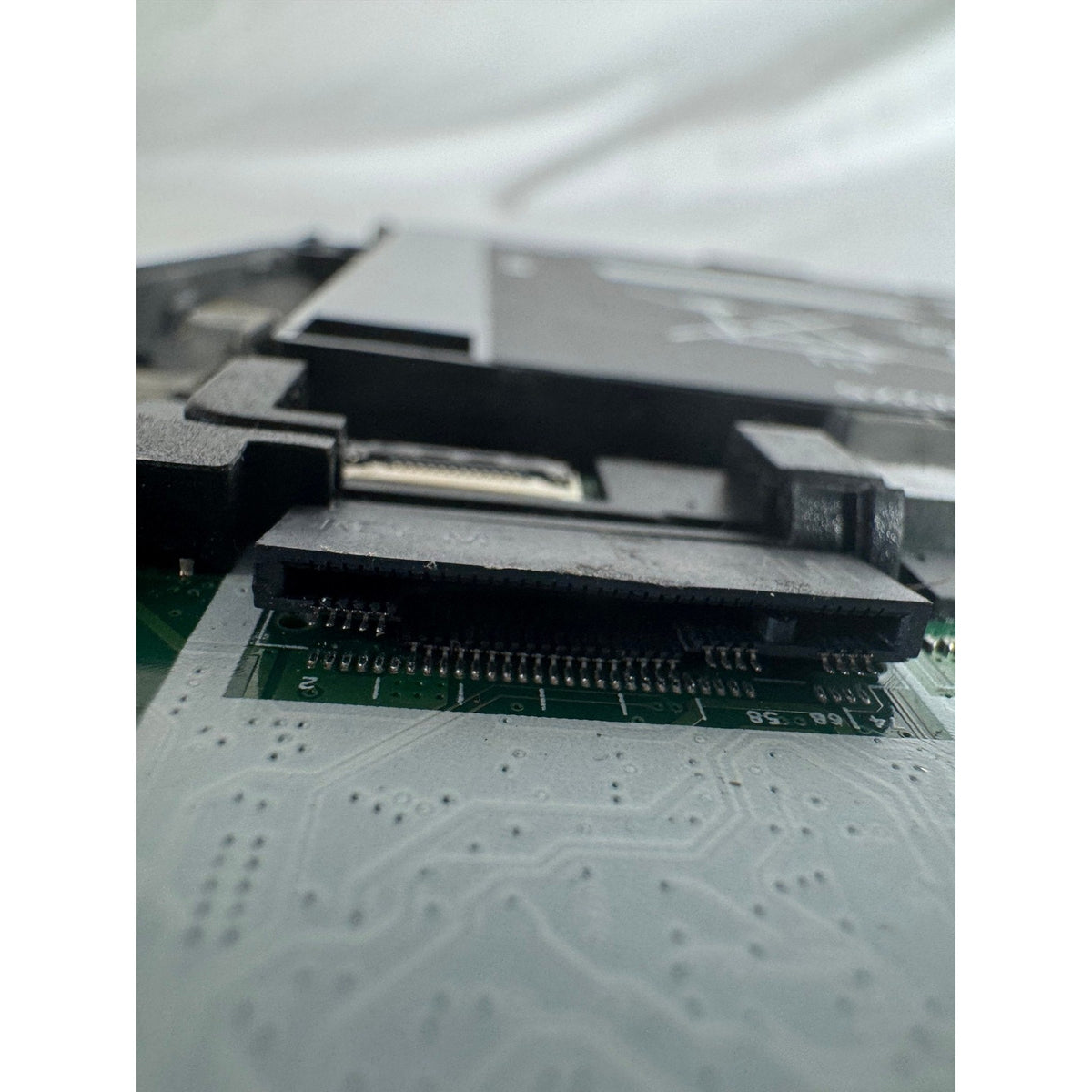 Lenovo ThinkPad T16 Gen 2 i7-1355U 16GB No Drive 16" FOR PARTS/REPAIR