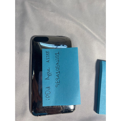 Apple iPod Touch 2nd Generation A1288 8GB Black