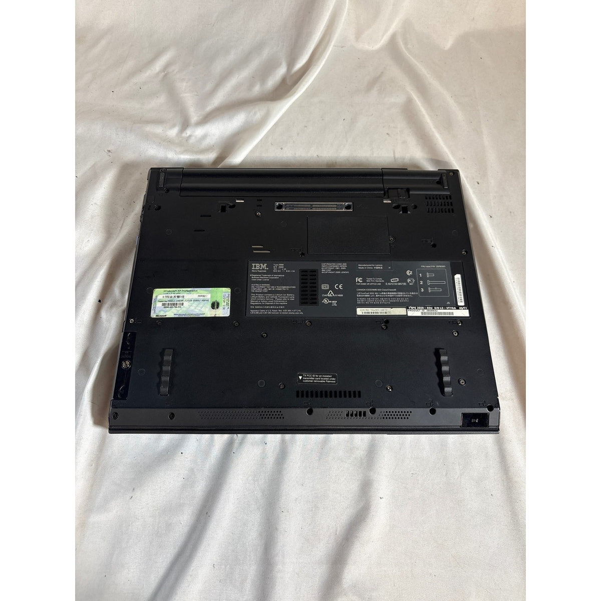 IBM ThinkPad T43 Intel Pentium M 1.86GHz 1GB No Drive 14.1" FOR PARTS/REPAIR
