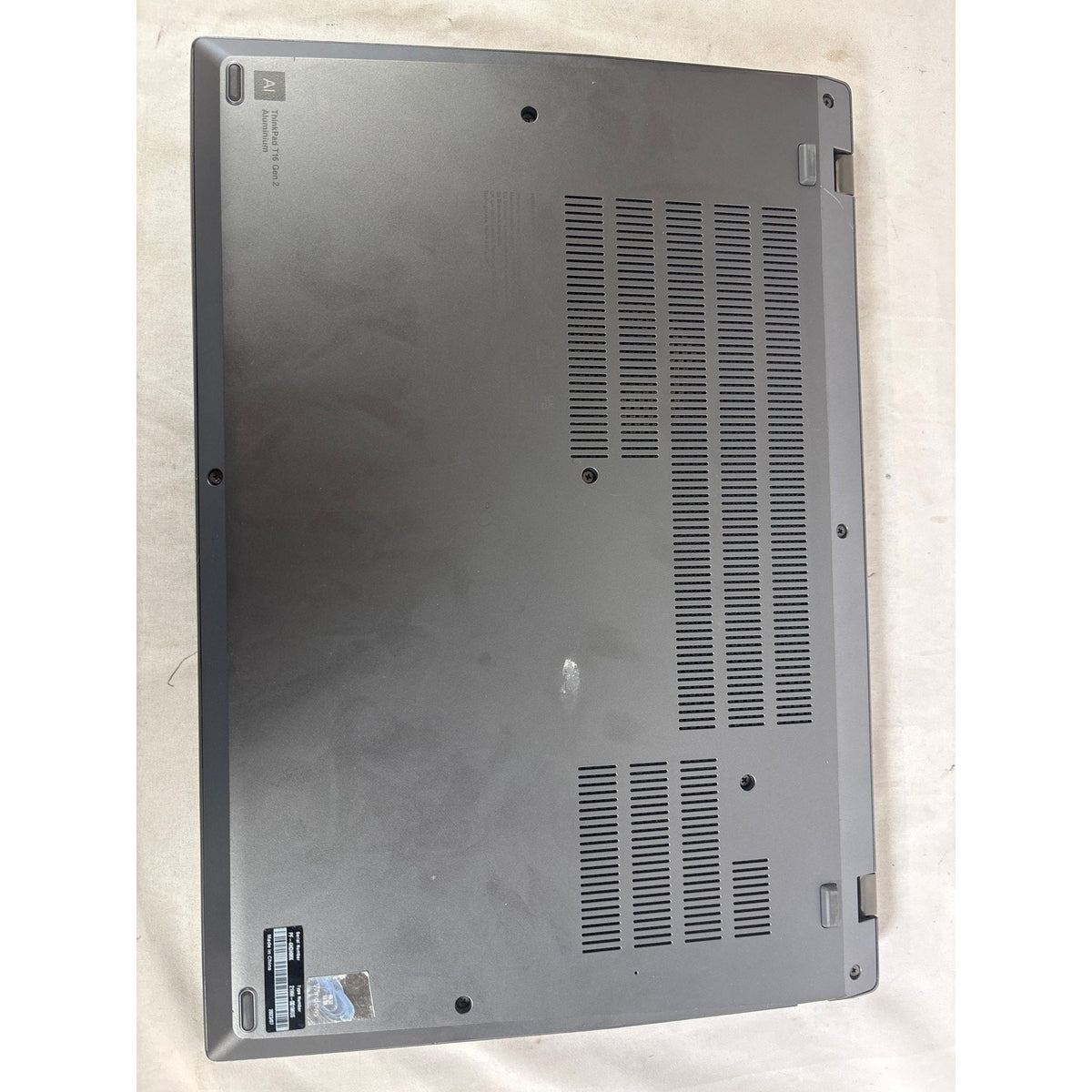 Lenovo ThinkPad T16 Gen 2 i7-1355U 16GB No Drive 16" FOR PARTS/REPAIR