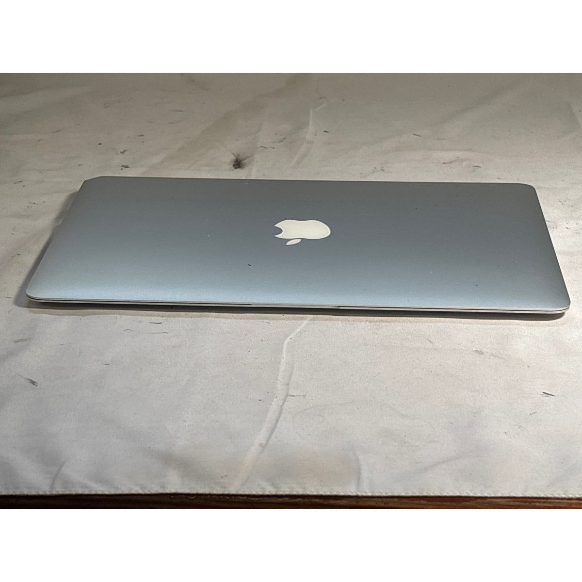 Apple MacBook Air 13" Early 2014 i5-4260U 1.4GHz 4GB 256GB SSD A1466