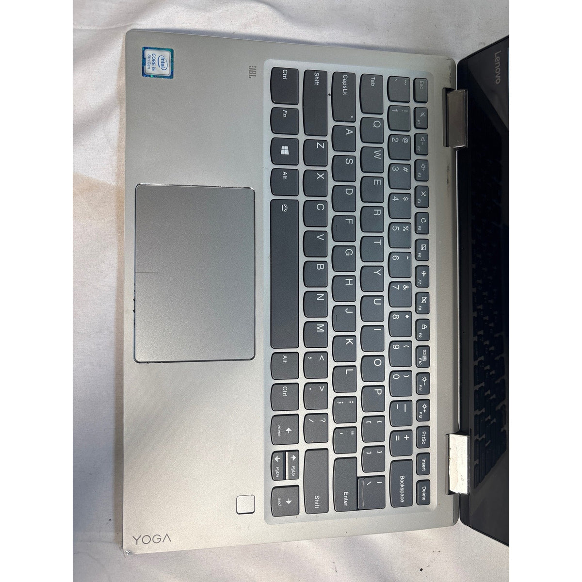 Lenovo YOGA 720-13IKB i5-8250U 8GB 256GB NVMe SSD 13.2" Cracked screen