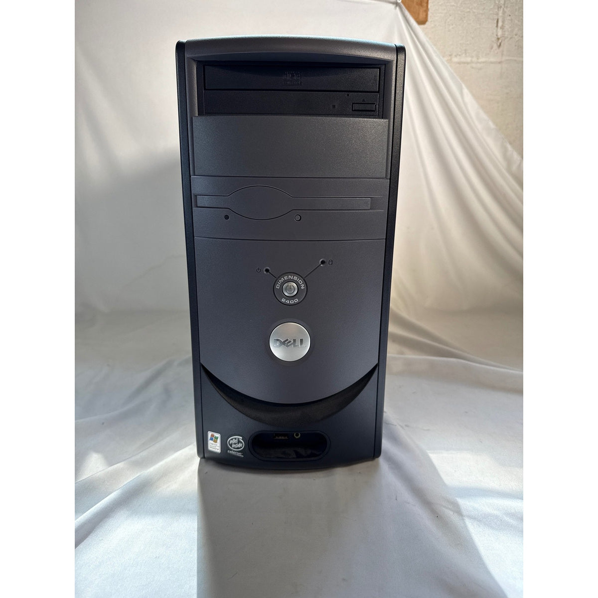 Dell Dimension 2400 MT Celeron 2.4GHz 512MB RAM 40GB HDD Win XP