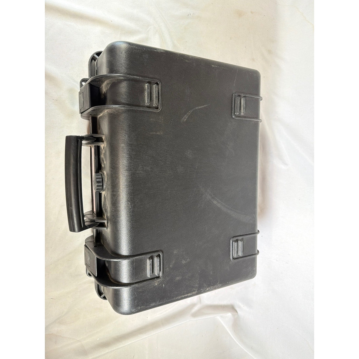 Amazon Basics Portable Hard Camera Case for DSLR Equipment Black