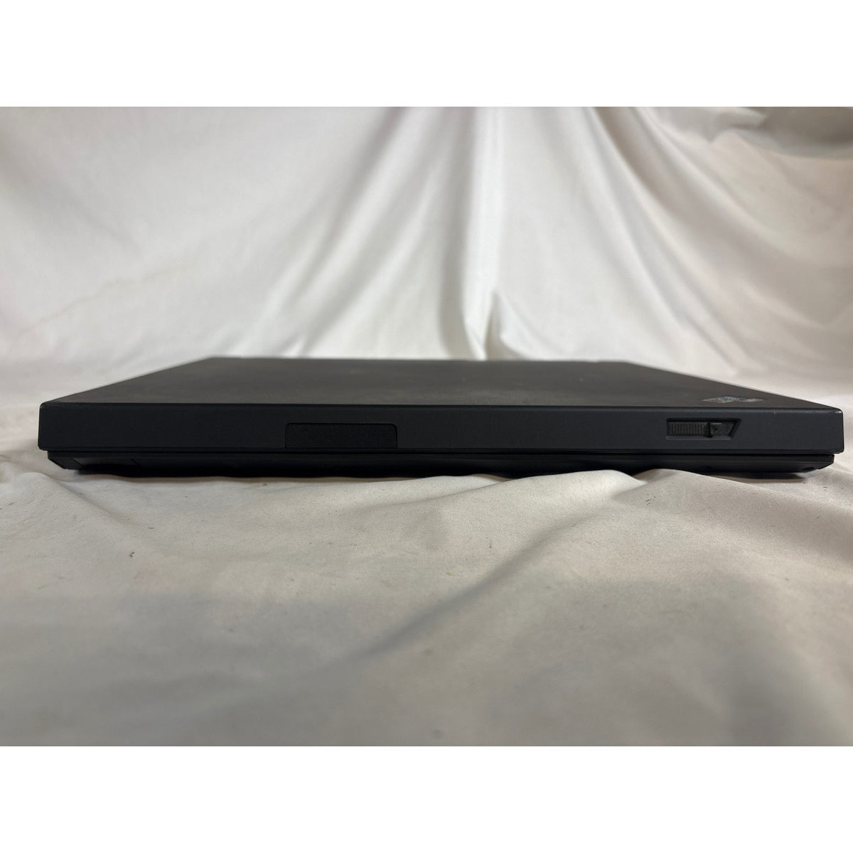 IBM ThinkPad T43 1871-22U Pentium M 1.60GHz 768MB No HDD 14"