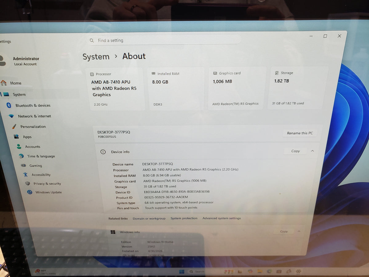 Lenovo IdeaCentre 23" AIO 300 AMD A8-7410 8GB 2TB HDD Win 11 Home