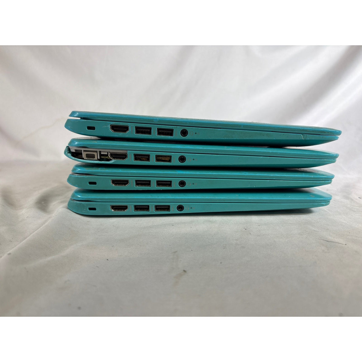 Lot of 4 HP Chromebook 14 Celeron 2955 16GB SSD 14"