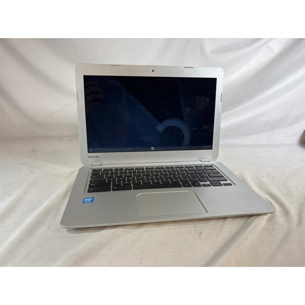 Toshiba Chromebook CB35-A3120 13.3" Celeron 2955U 2GB RAM 16GB SSD