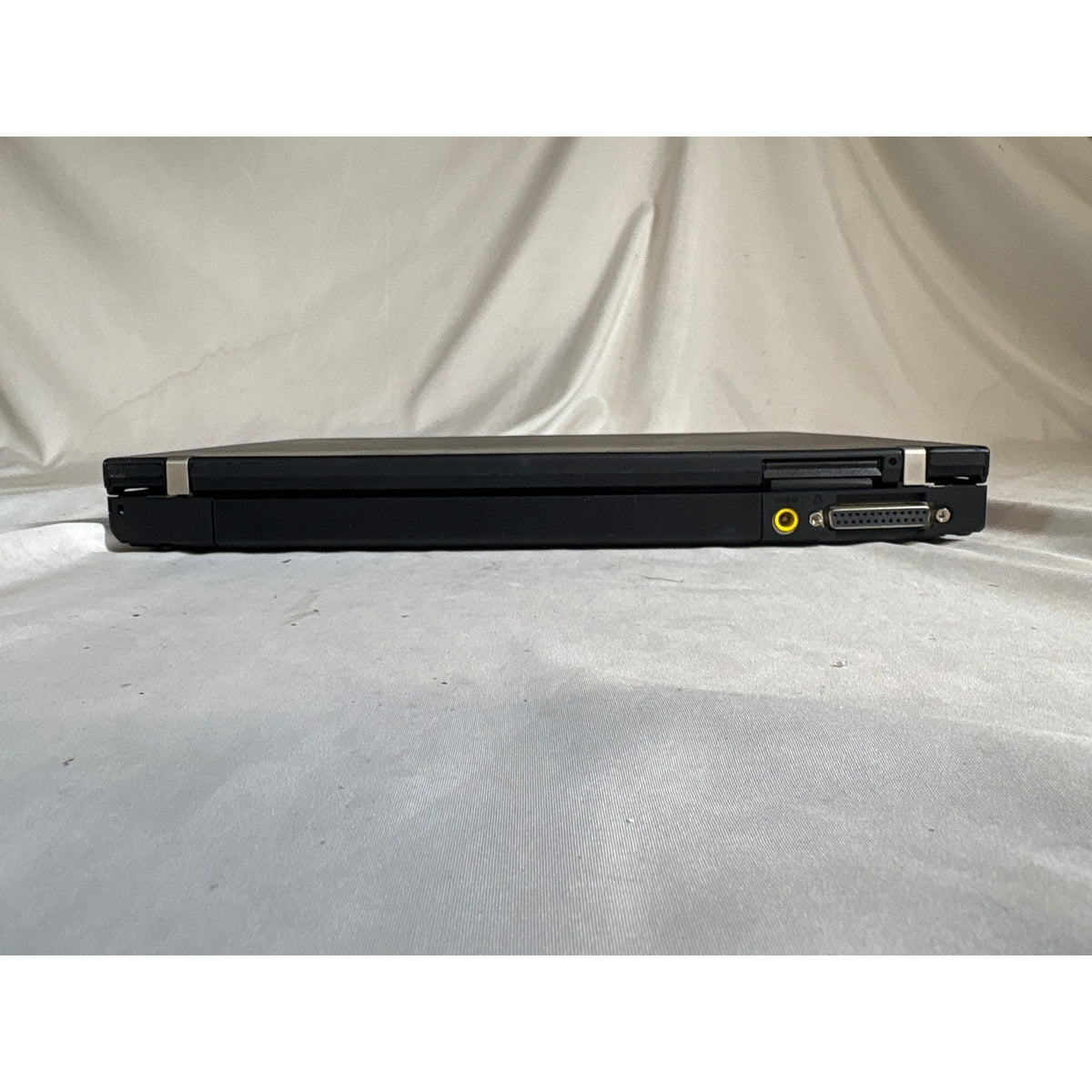 IBM ThinkPad T43 Intel Pentium M 1.86GHz 1GB No Drive 14.1" FOR PARTS/REPAIR