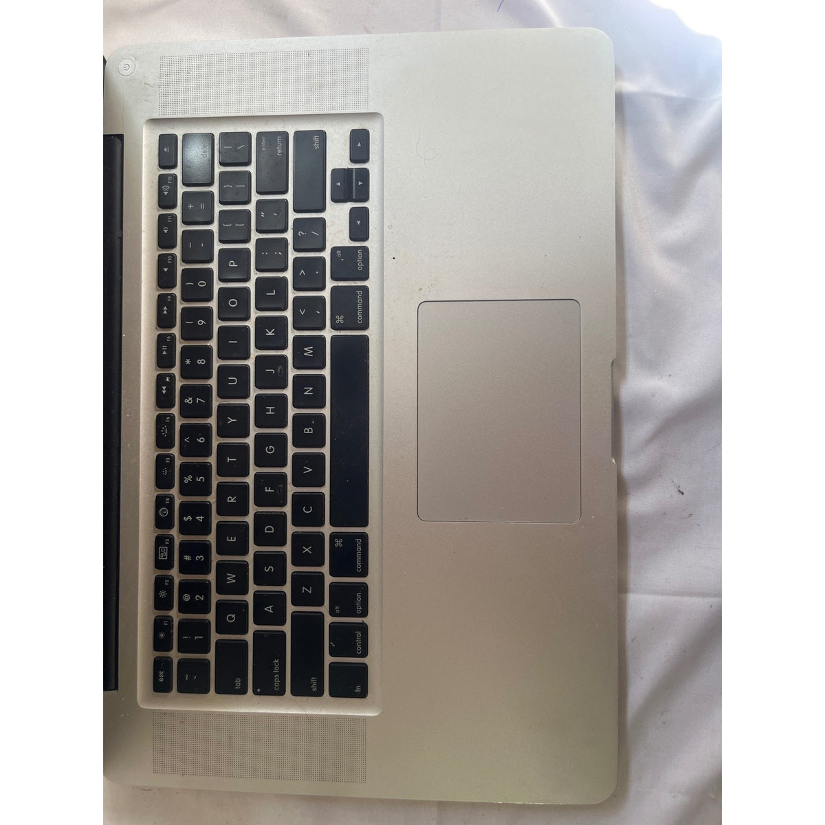 Apple MacBook Pro 15" Core 2 Duo T9600 2.8GHz 8GB 256GB SSD 500GB HDD Mid 2009