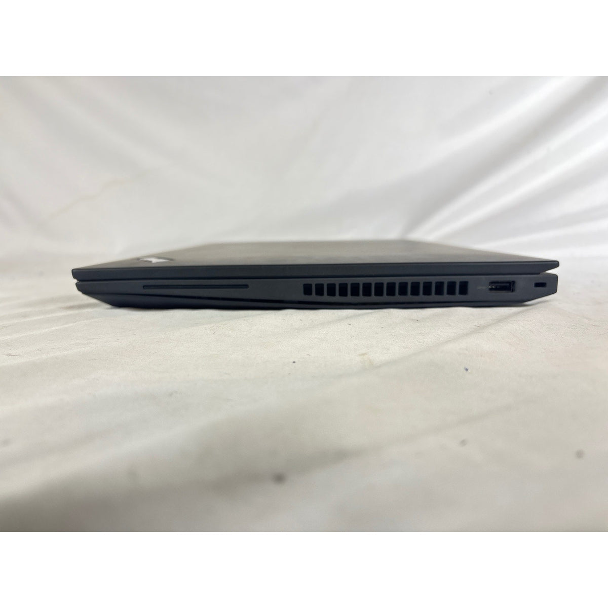 Lenovo ThinkPad T16 Gen 1 i5-1235U 1.3GHz 8GB 256GB 16" FOR PARTS/REPAIR