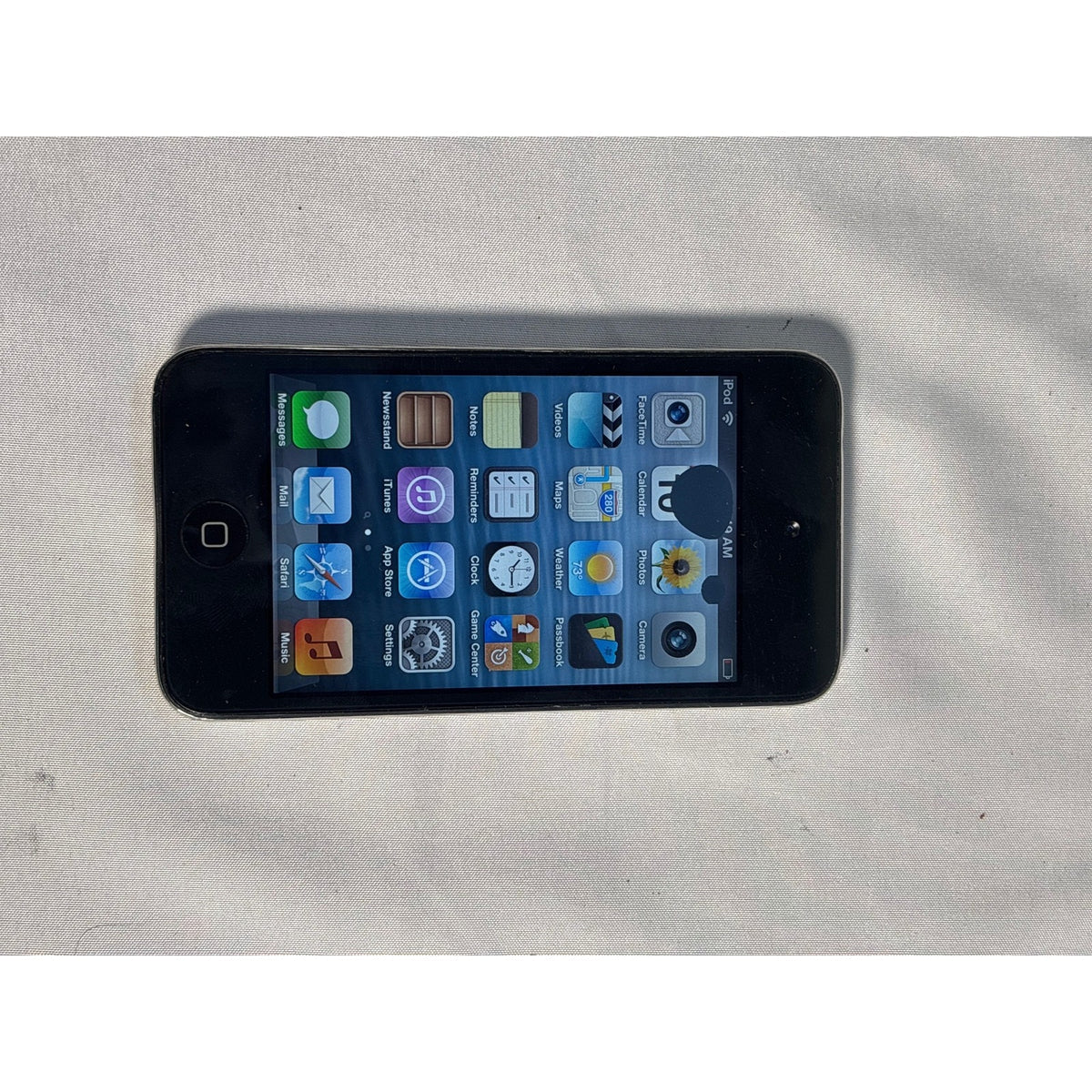 Apple iPod touch 4th Generation A1367 16GB Black MP3 Player Screen dmg
