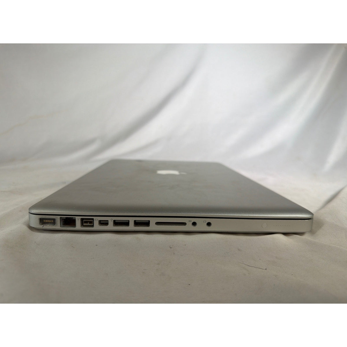 Apple MacBook Pro 15" 2.5GHz No Drive Mid 2009 FOR PARTS/REPAIR MC118LL/A