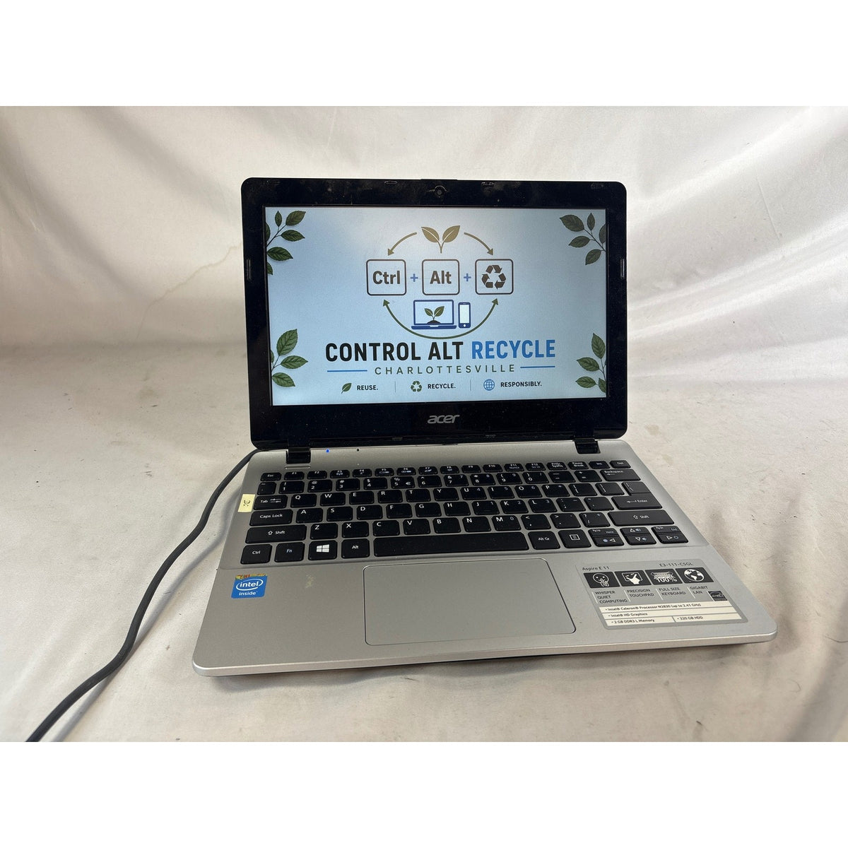 Acer Aspire E3-111 Celeron N2830 2.2GHz 2GB 320GB HDD 11.6" FOR PARTS/REPAIR