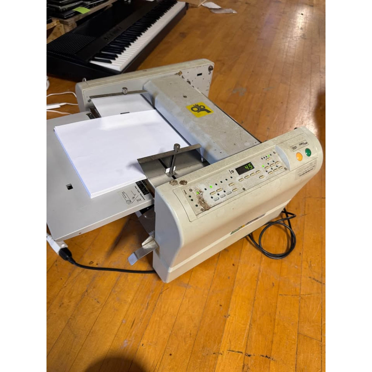 Mbm 306a Automatic Folder powers on