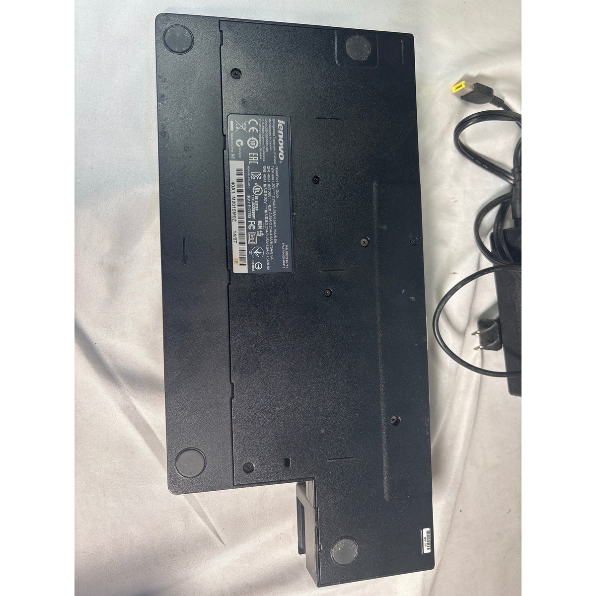 Lenovo ThinkPad Pro Dock 40A1 90W M2015M0Z Black