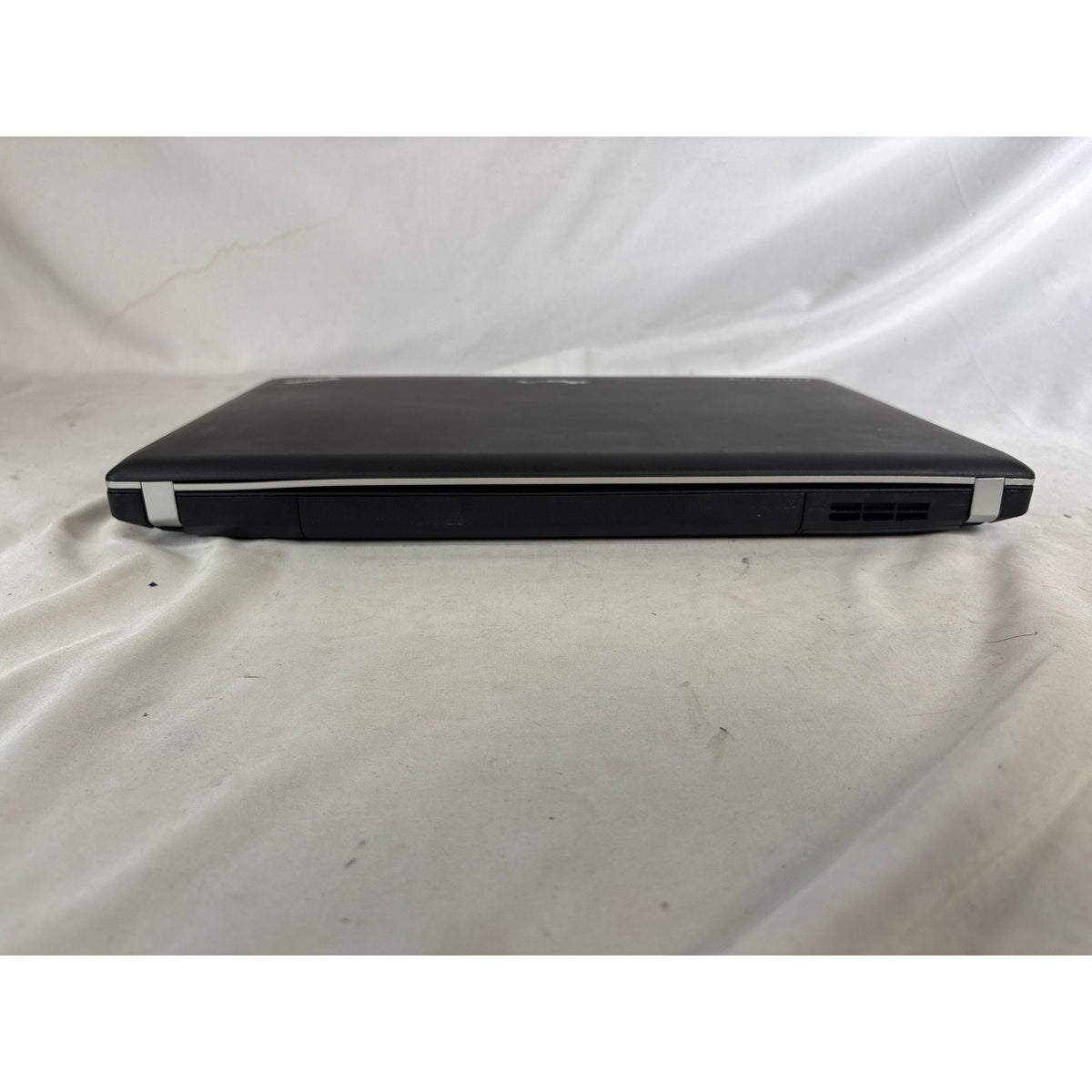 Lenovo ThinkPad Edge E540 i3-4000M 2.4GHz 4GB 500GB HDD 15.6" FOR PARTS/REPAIR