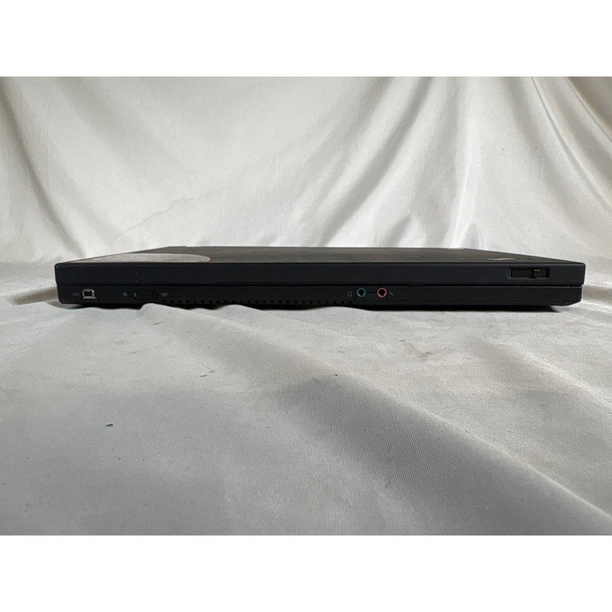 Lenovo ThinkPad T61 Core 2 Duo T8100 2GB No Drive 14.1"